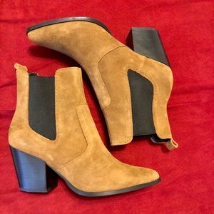 PATRICIA TAN SUEDE Steve Madden Boots